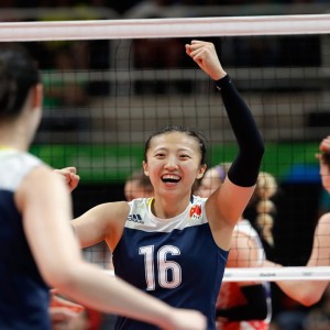 kaiyun登录-德布劳内跨界首秀惊艳篮球场，独行侠比赛比分悬殊引爆全球热议！足球巨星德布劳内篮球首秀惊艳，独行侠悬殊比分引全球热议